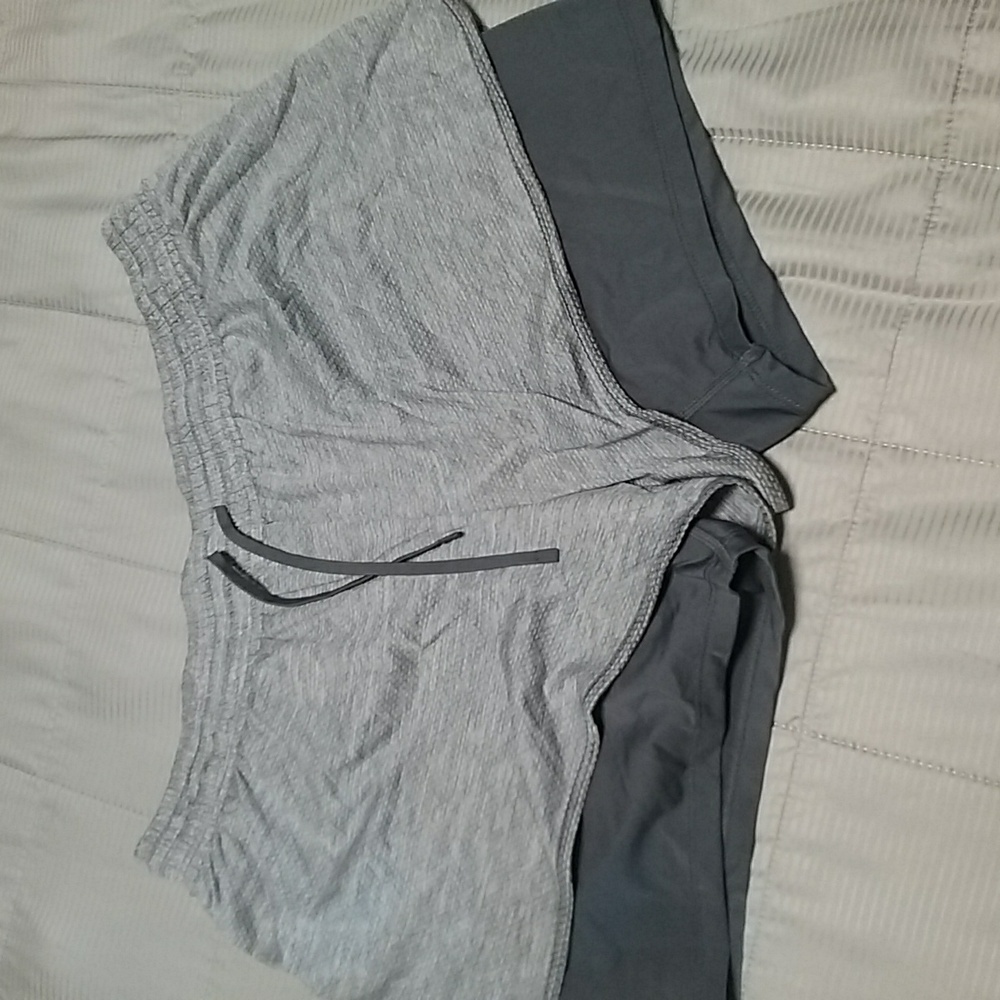 Champion two layers athletic shorts